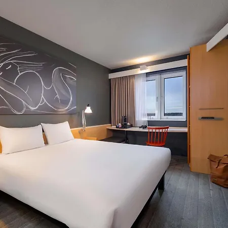 Hotel Ibis Parkstadt Schwabing 3*