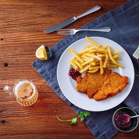 Ibis Parkstadt Schwabing 3*