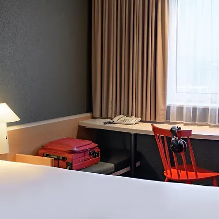 Отель Ibis Parkstadt Schwabing 3*