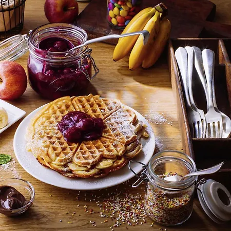 Hotel Ibis Parkstadt Schwabing 3*