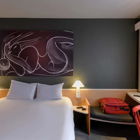 Ibis Parkstadt Schwabing 3*
