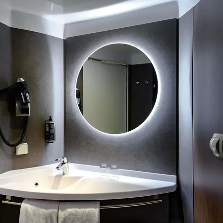 Ibis Parkstadt Schwabing 3* München