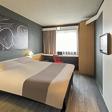 Ibis Parkstadt Schwabing Monaco di Baviera