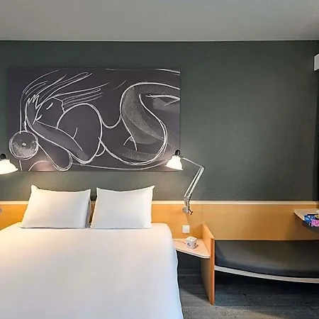 Ibis Parkstadt Schwabing 3*