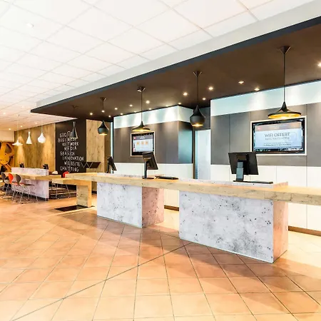 Отель Ibis Parkstadt Schwabing Мюнхен