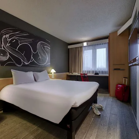 Отель Ibis Parkstadt Schwabing