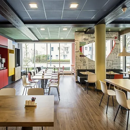 Ibis Parkstadt Schwabing 3*