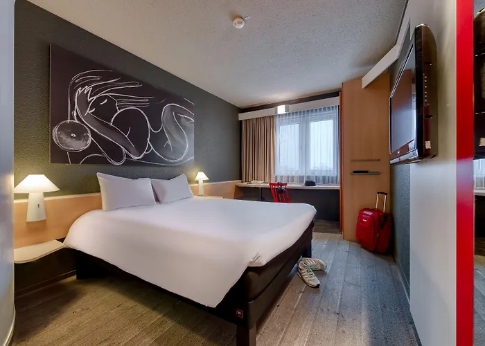 Ibis Parkstadt Schwabing Hotel 3*