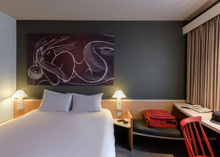 Ibis Parkstadt Schwabing Hotel 3*