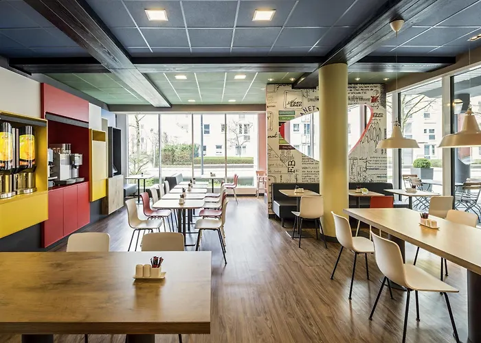 Ibis Parkstadt Schwabing 3*