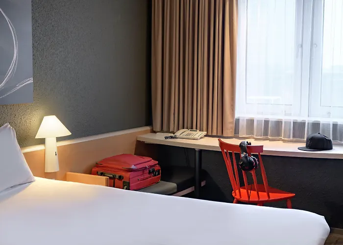 Отель Ibis Parkstadt Schwabing 3*